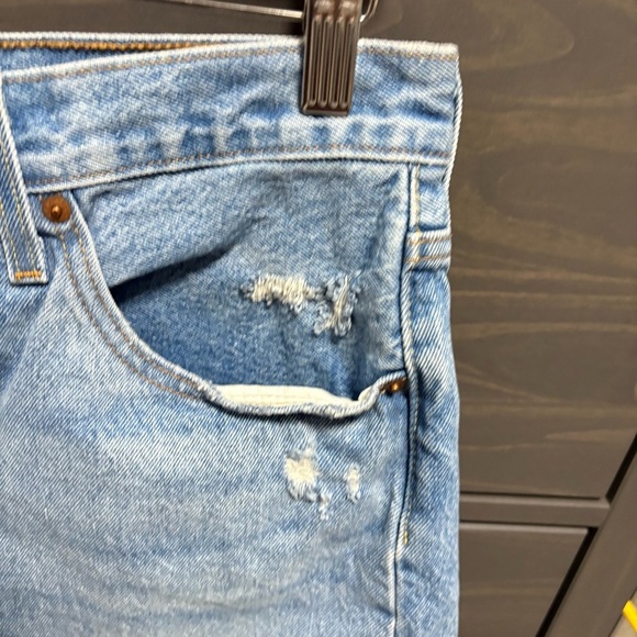 Levi's Shorts - Picture 2 of 8